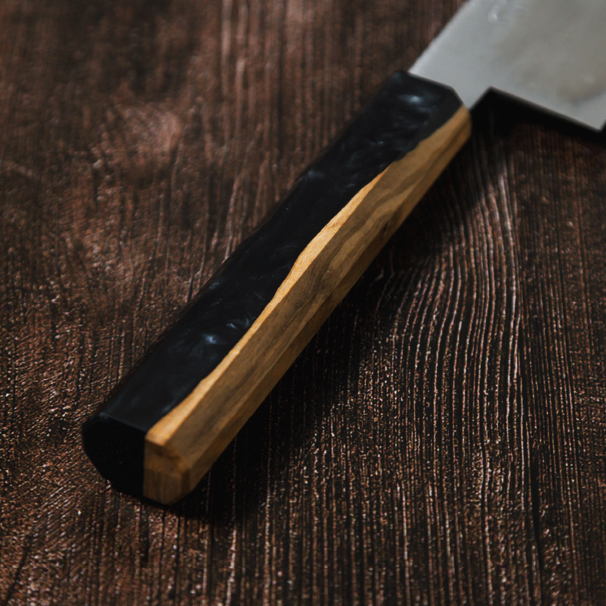 Katana Knives – Approx. 180mm Tamahagane Santoku Knife, hand-forged by a Japanese swordsmith in Seki, Gifu.